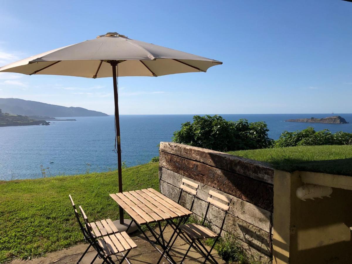 Adosado En La Costa Con Excelentes Vistas Al Estuario De Urdaibai Villa Mundaka Exterior photo